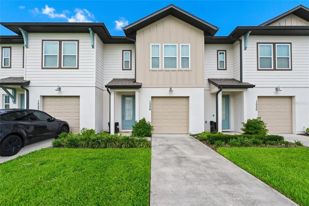 1526 DISCOVERY STREET Davenport, FL 33896