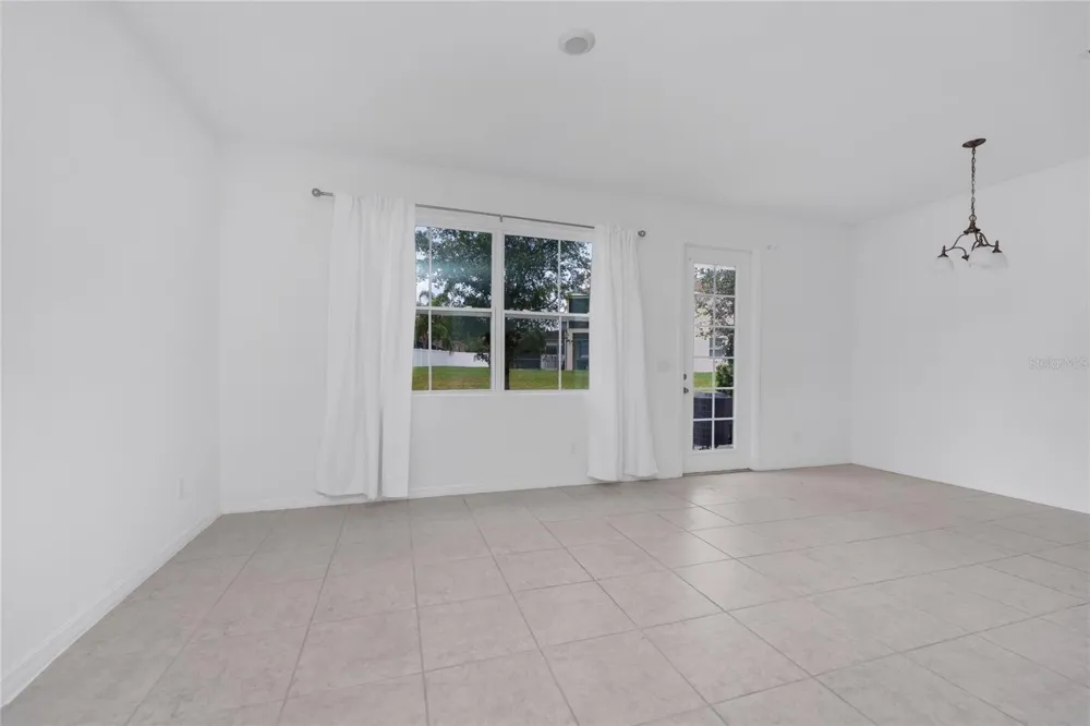 1526 DISCOVERY STREET Davenport, FL 33896