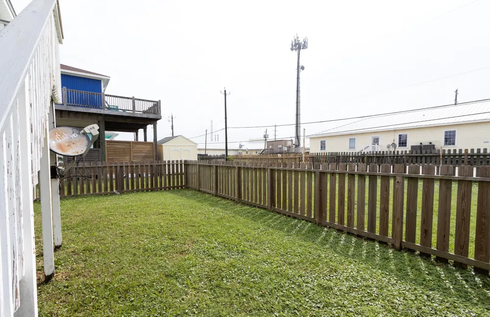 16721 Edward Teach Road Jamaica Beach, TX 77554
