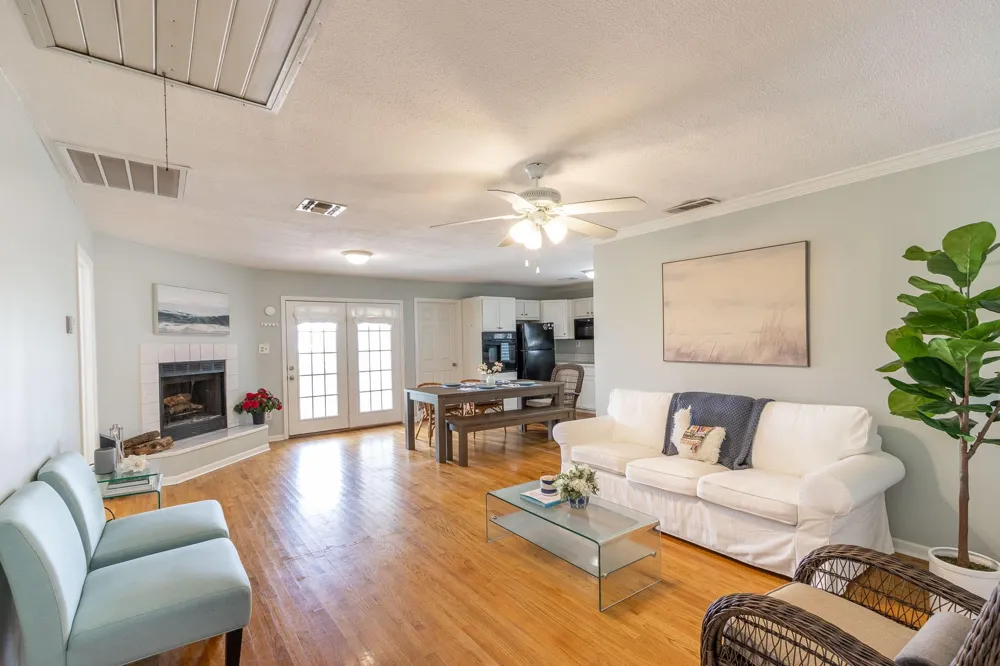 16721 Edward Teach Road Jamaica Beach, TX 77554