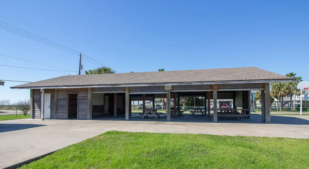 16721 Edward Teach Road Jamaica Beach, TX 77554