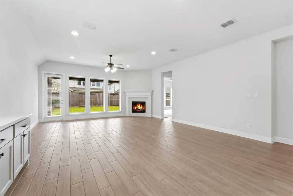 12318 Palmetto Drive Mont Belvieu, TX 77523