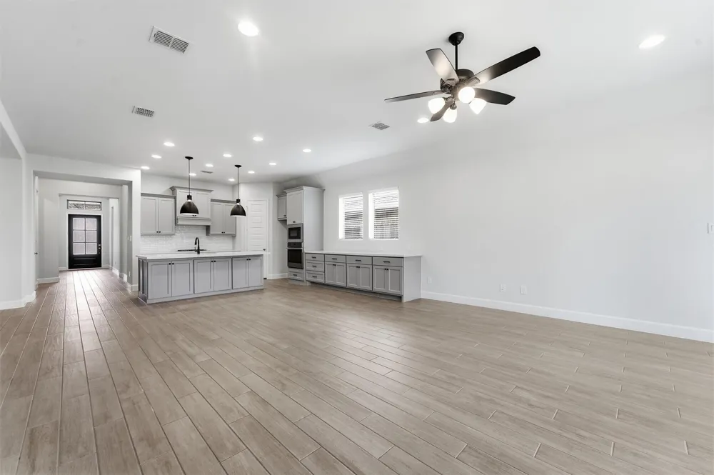 12318 Palmetto Drive Mont Belvieu, TX 77523