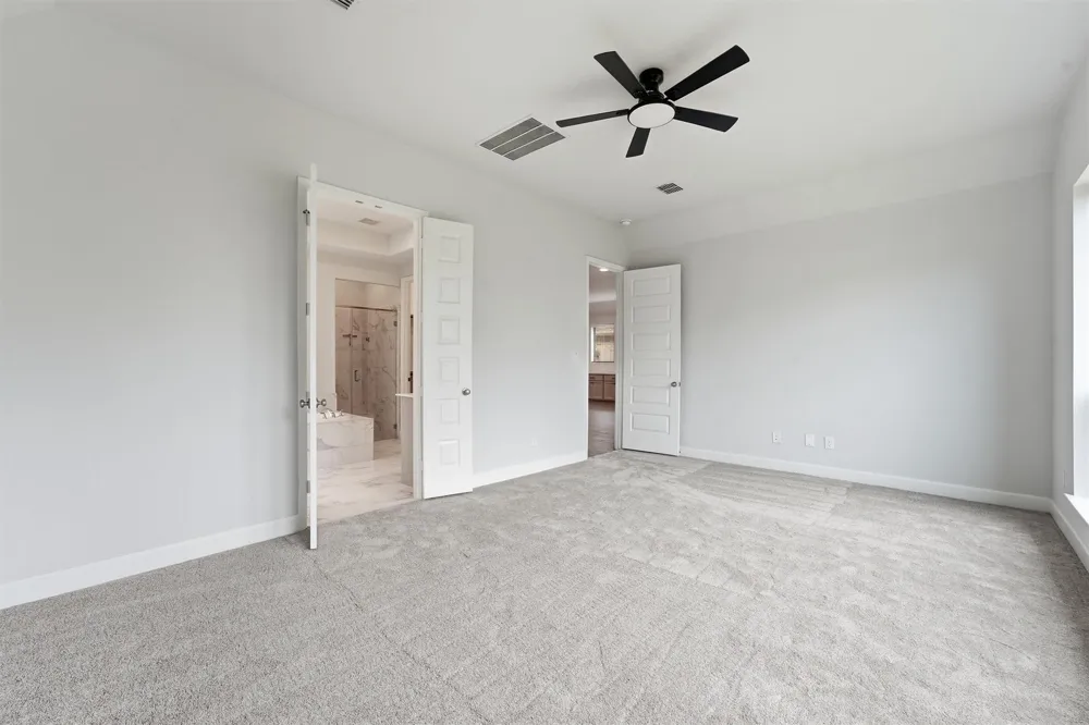 12318 Palmetto Drive Mont Belvieu, TX 77523