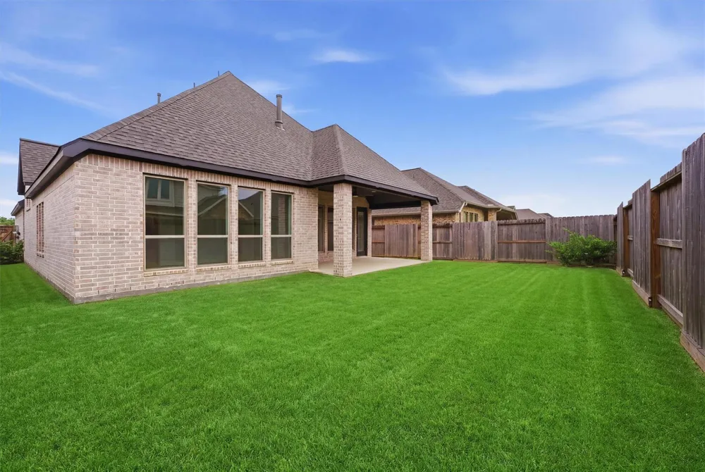 12318 Palmetto Drive Mont Belvieu, TX 77523