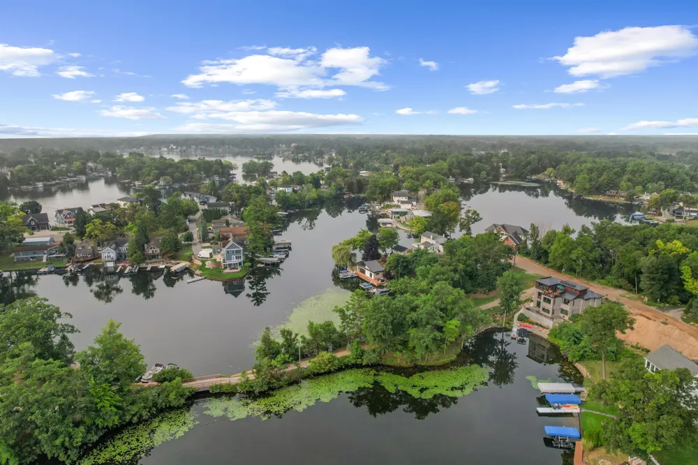 Cushing Street Lake Orion, MI 48362