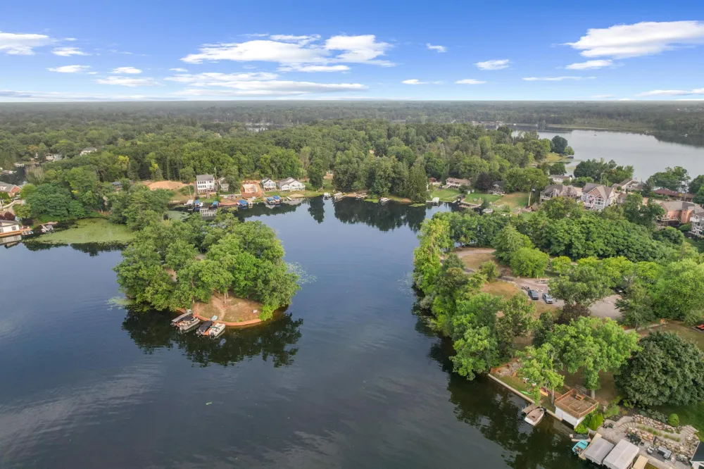 Cushing Street Lake Orion, MI 48362