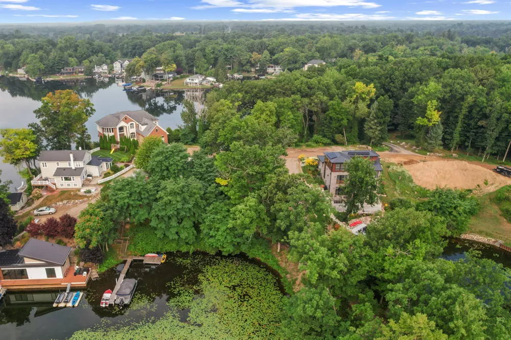 Cushing Street Lake Orion, MI 48362