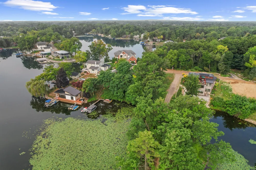 Cushing Street Lake Orion, MI 48362