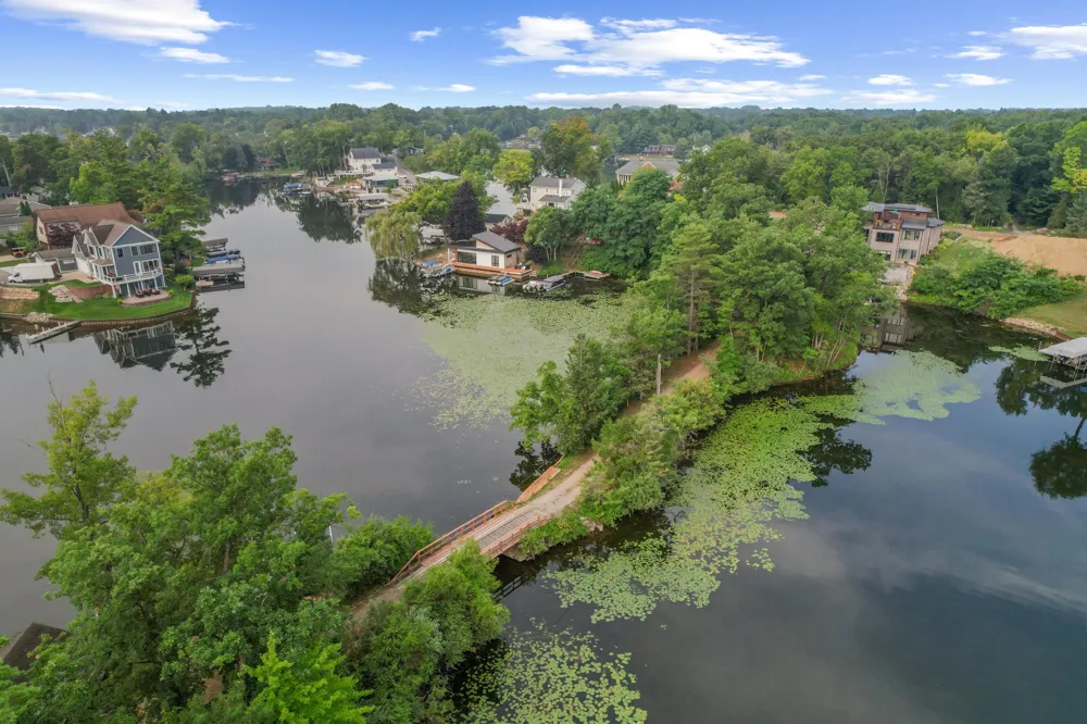 Cushing Street Lake Orion, MI 48362