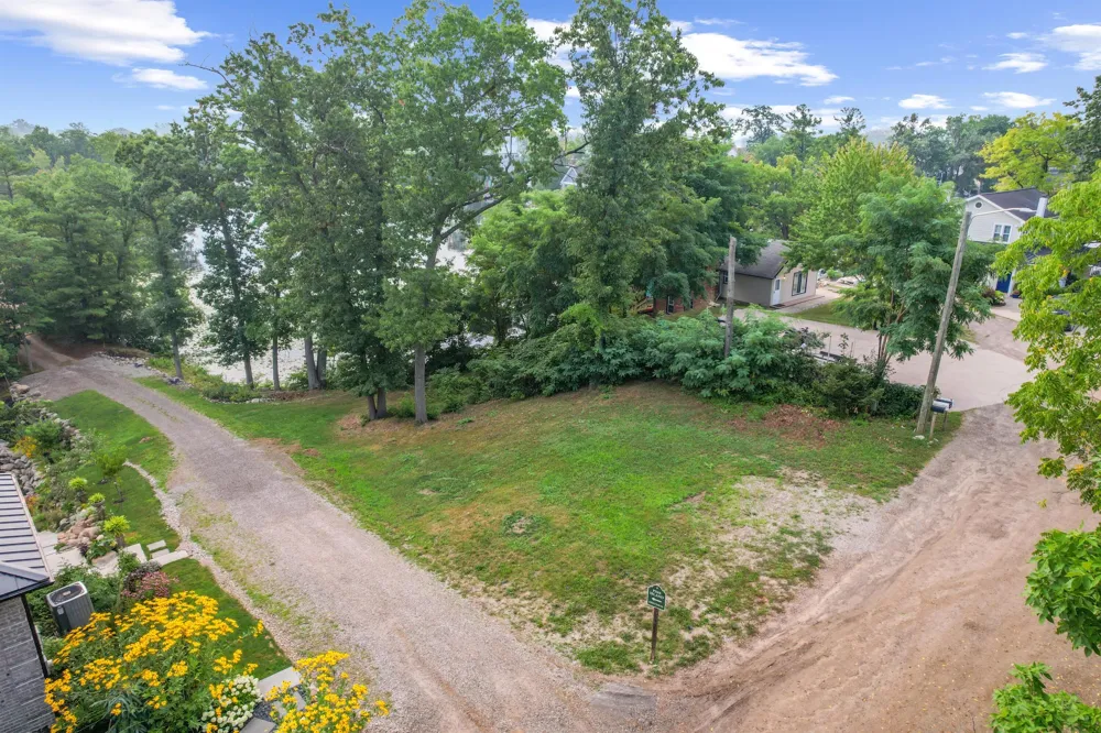 Cushing Street Lake Orion, MI 48362