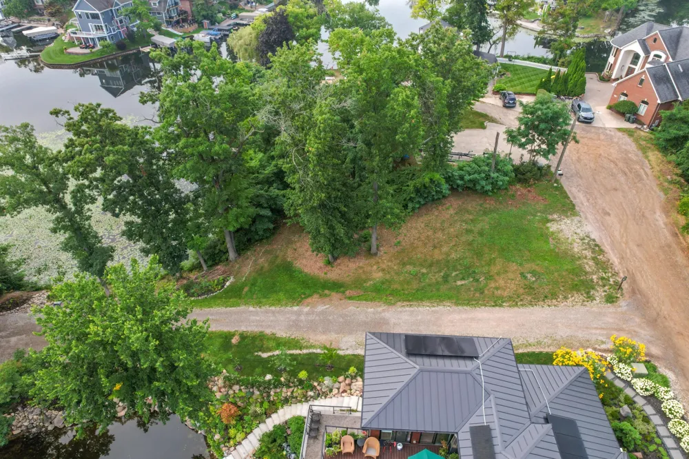Cushing Street Lake Orion, MI 48362