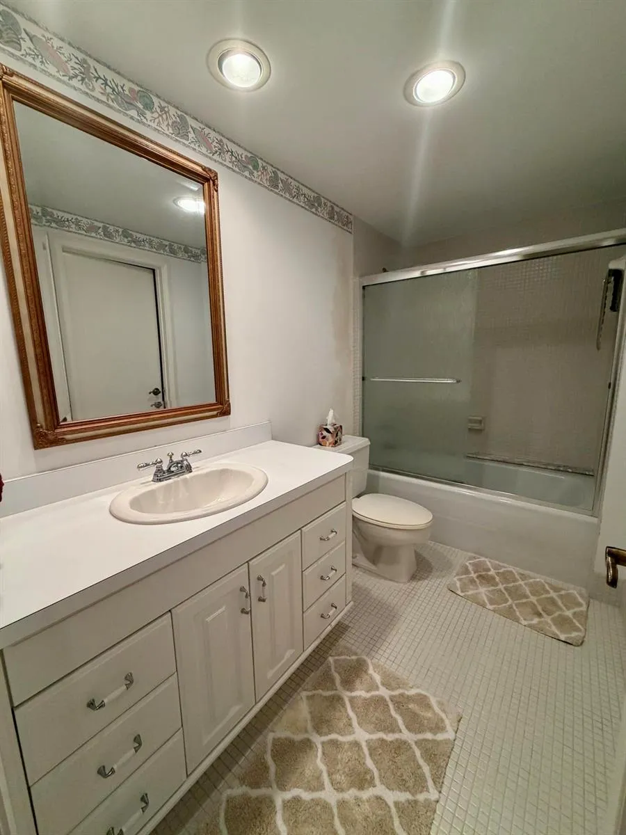 5400 Ocean Drive Singer Island, FL 33404
