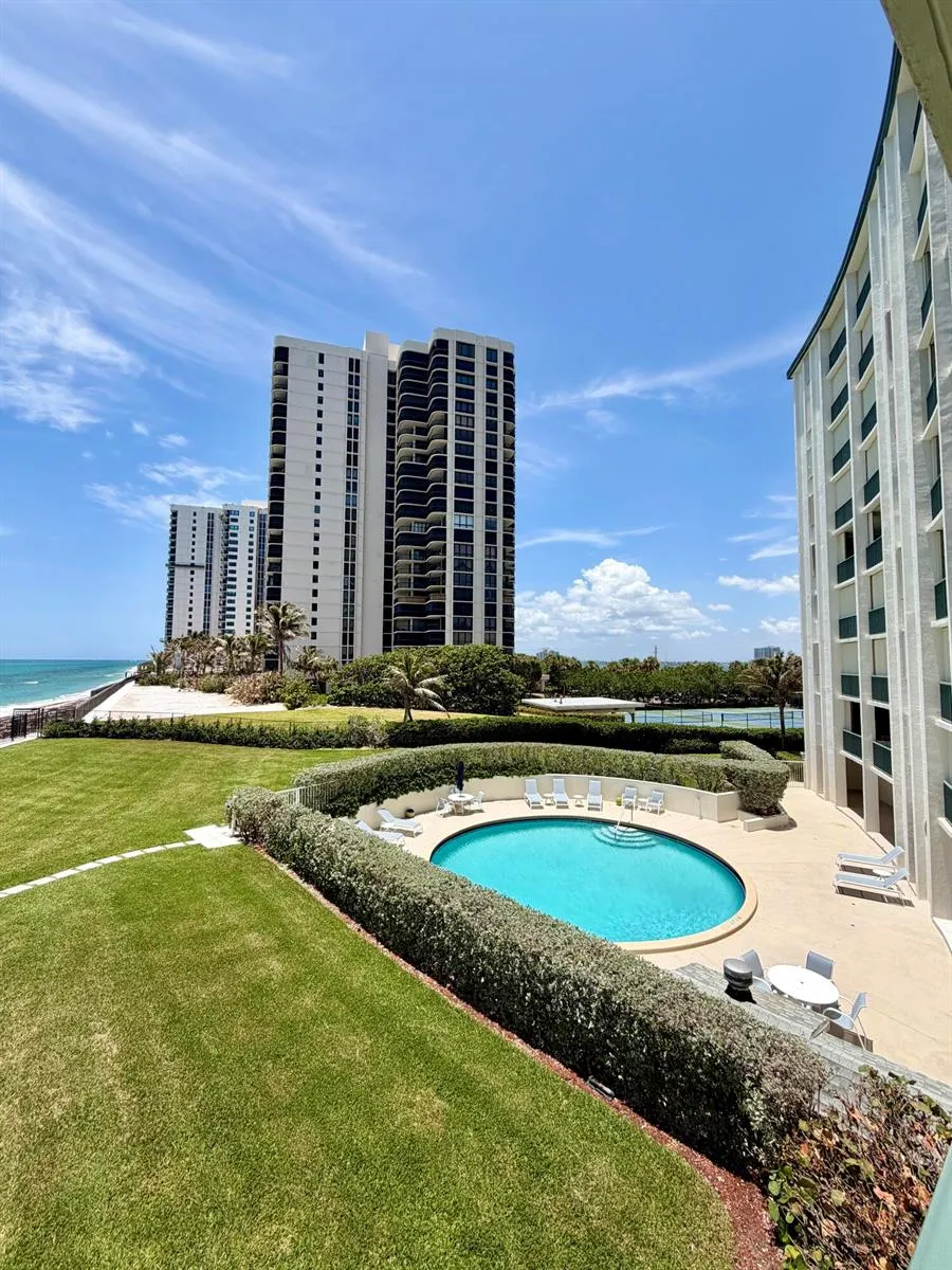 5400 Ocean Drive Singer Island, FL 33404