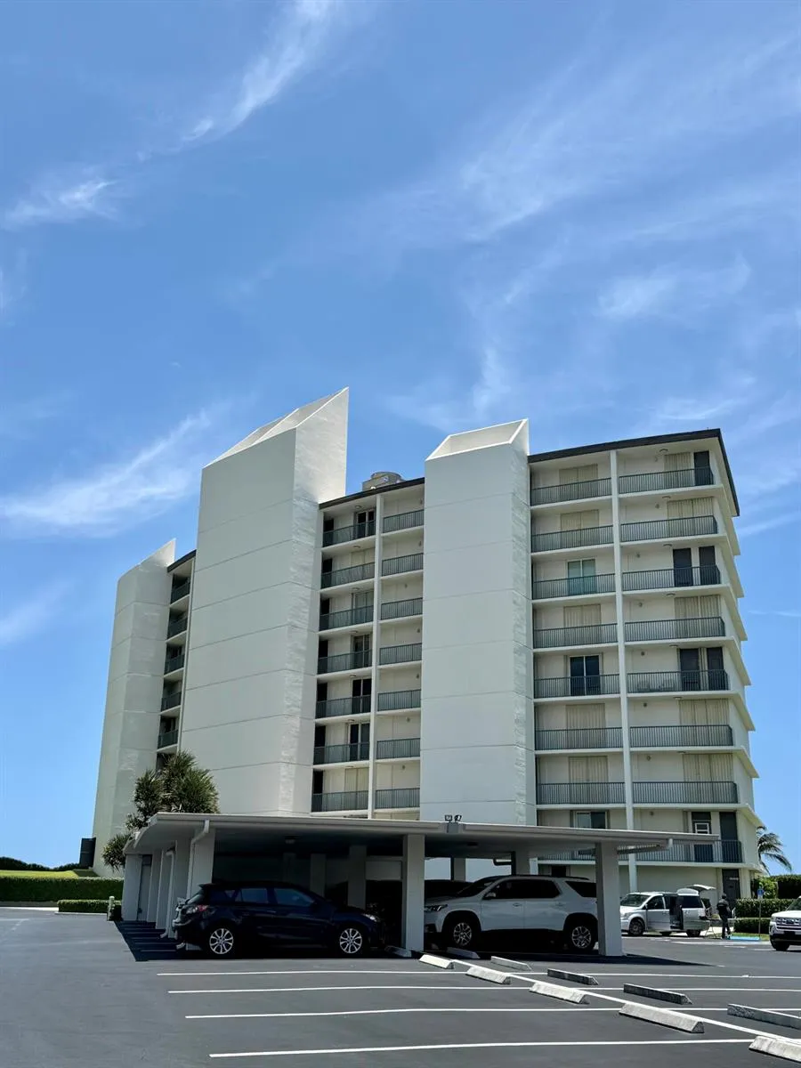5400 Ocean Drive Singer Island, FL 33404