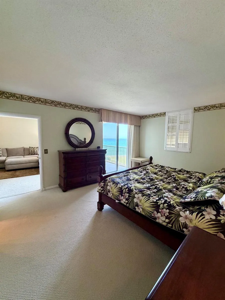 5400 Ocean Drive Singer Island, FL 33404