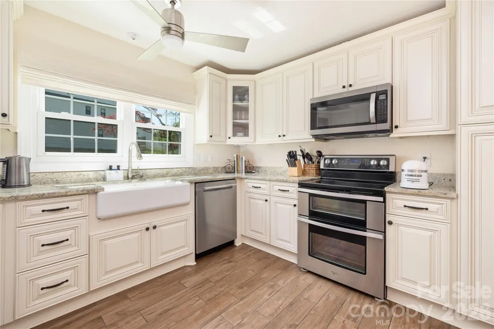 5431 Park Road Charlotte, NC 28209