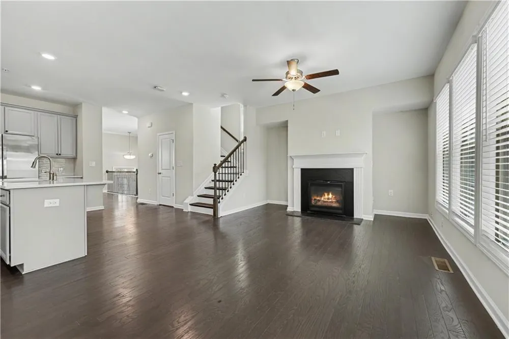 385 Provenance Drive Sandy Springs, GA 30328