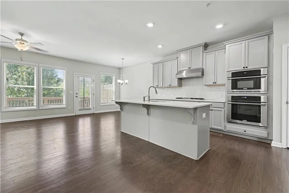 385 Provenance Drive Sandy Springs, GA 30328