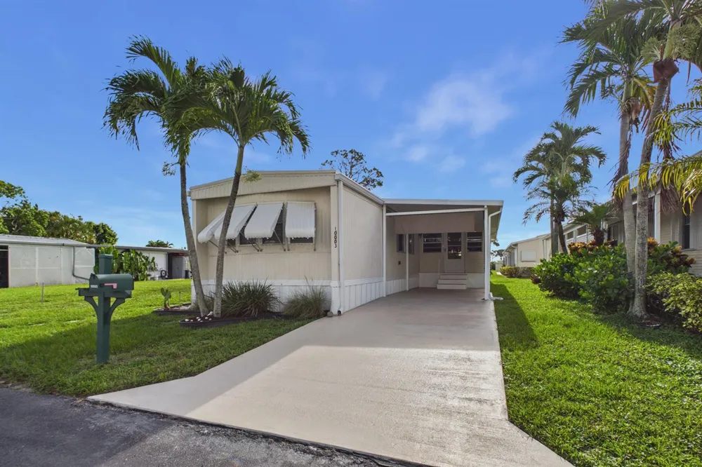 10003 Granada Bay Boynton Beach, FL 33436