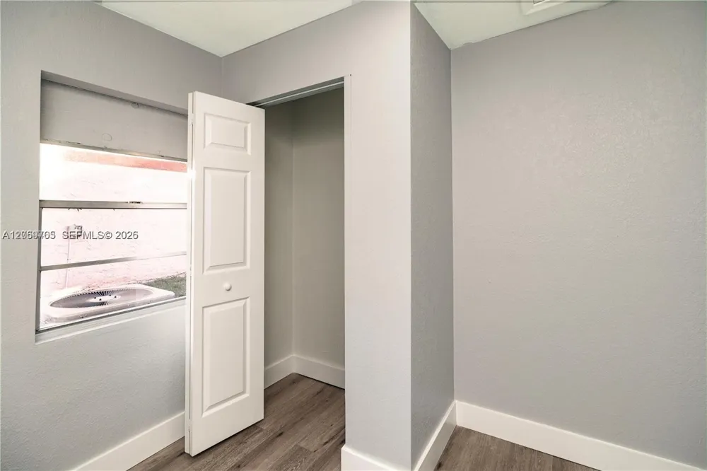 8110 SW 4th Pl North Lauderdale, FL 33068