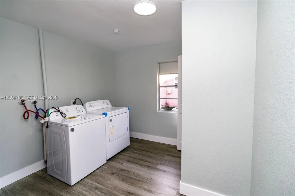 8110 SW 4th Pl North Lauderdale, FL 33068