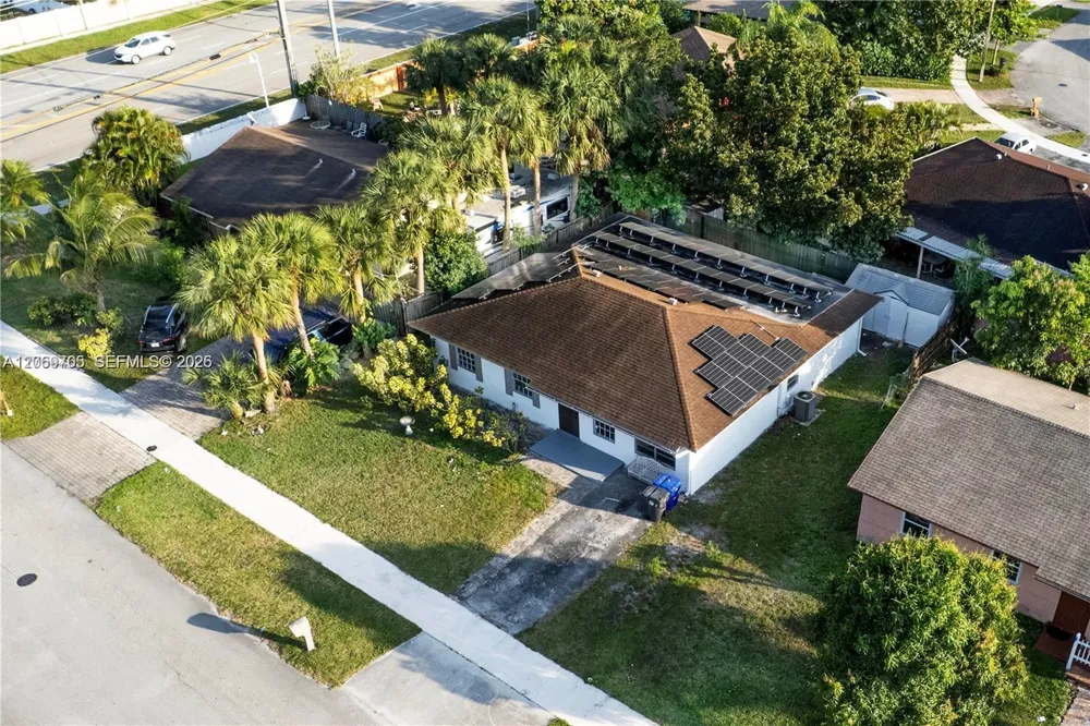 8110 SW 4th Pl North Lauderdale, FL 33068