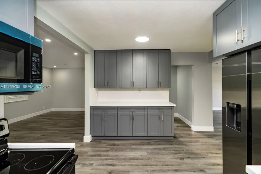 8110 SW 4th Pl North Lauderdale, FL 33068