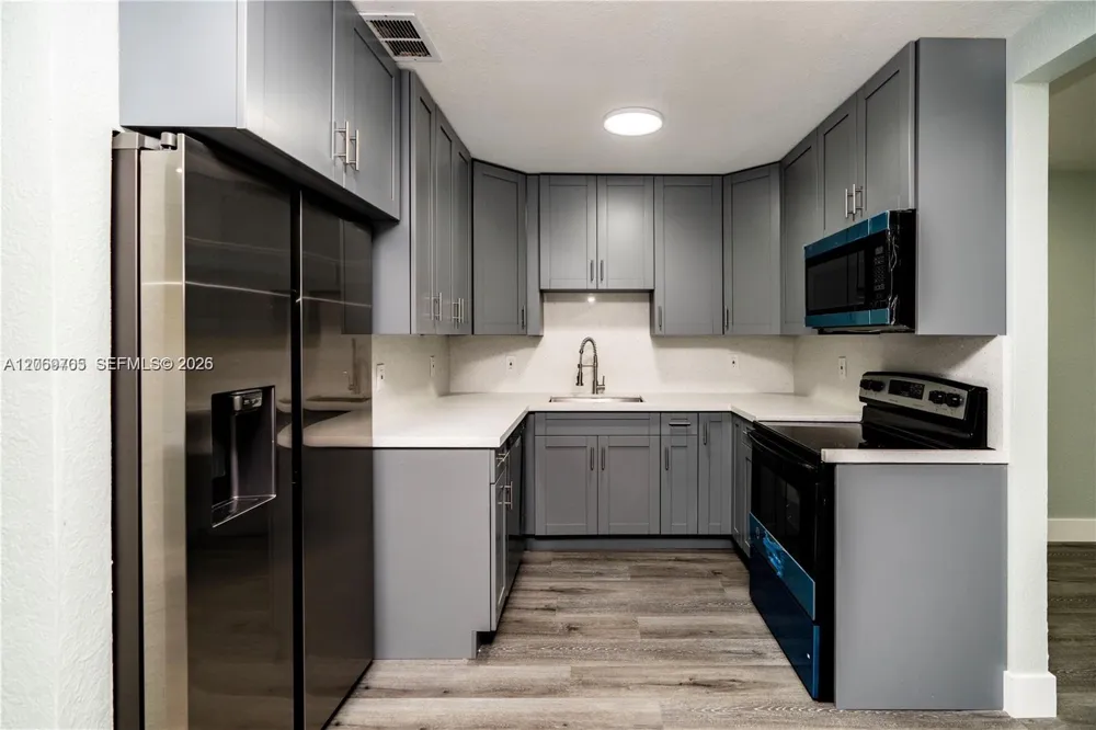 8110 SW 4th Pl North Lauderdale, FL 33068