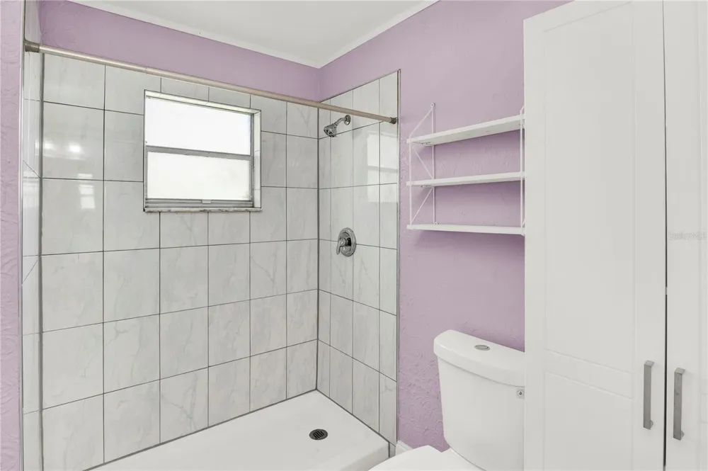 5556 MEMORIAL DRIVE Orlando, FL 32821