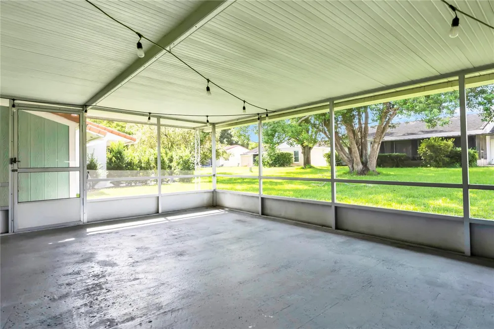 5556 MEMORIAL DRIVE Orlando, FL 32821