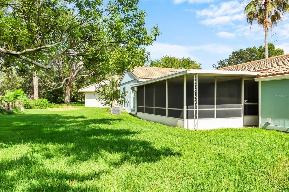 5556 MEMORIAL DRIVE Orlando, FL 32821