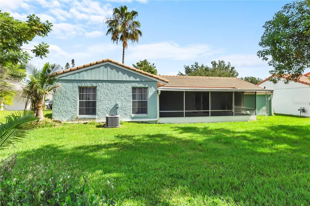 5556 MEMORIAL DRIVE Orlando, FL 32821