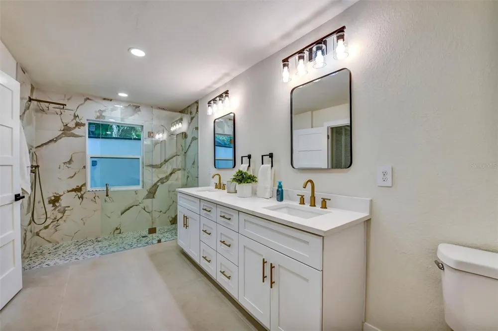 207 DUNBRIDGE DRIVE Palm Harbor, FL 34684