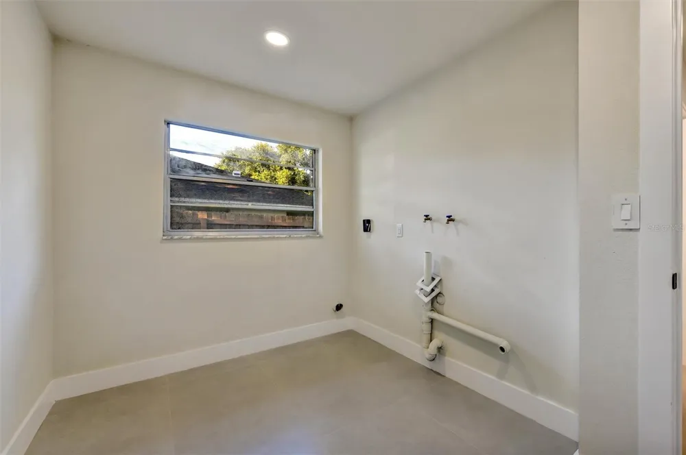 207 DUNBRIDGE DRIVE Palm Harbor, FL 34684
