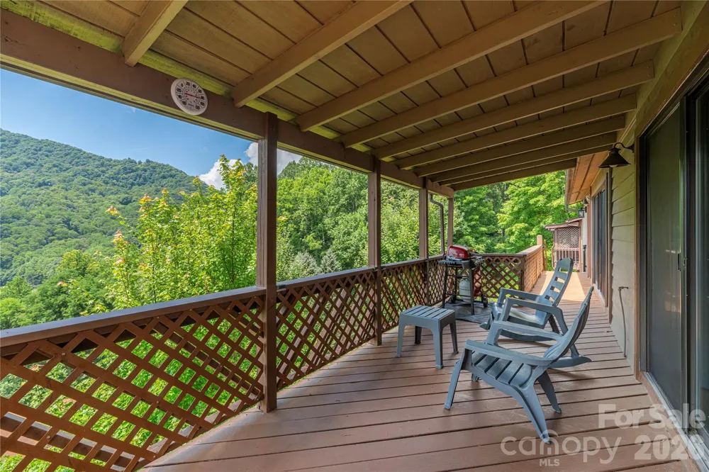 73 Mountain Breeze Drive Maggie Valley, NC 28751