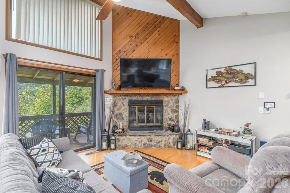 73 Mountain Breeze Drive Maggie Valley, NC 28751