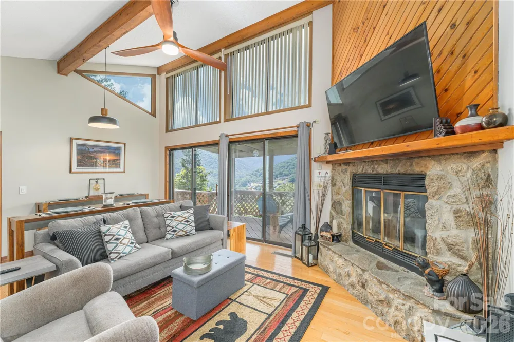73 Mountain Breeze Drive Maggie Valley, NC 28751