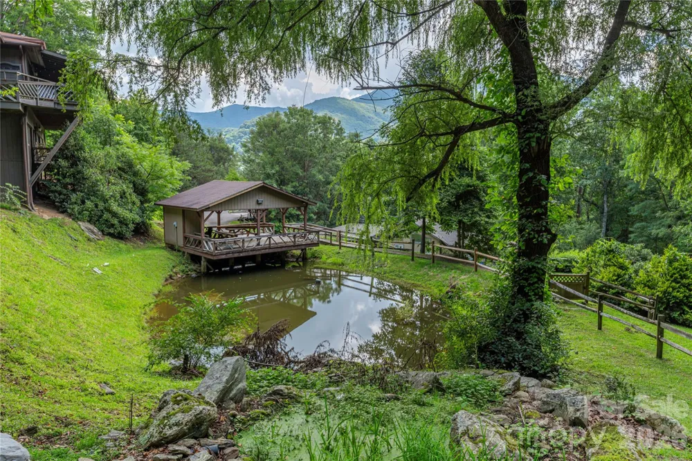 73 Mountain Breeze Drive Maggie Valley, NC 28751