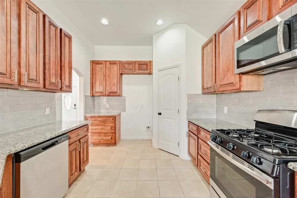 2808 Park Street Ennis, TX 75119