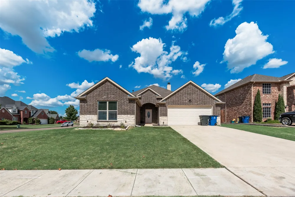 2808 Park Street Ennis, TX 75119