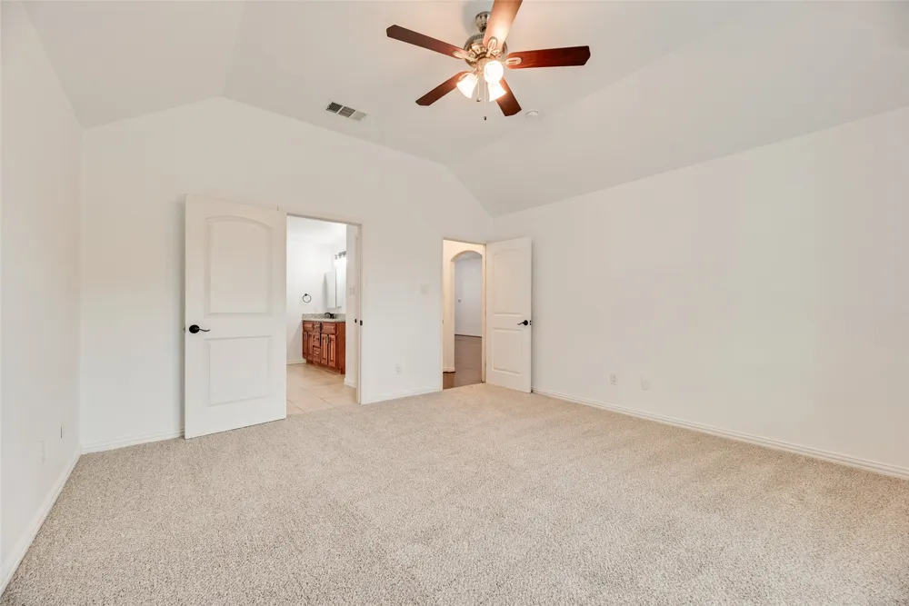 2808 Park Street Ennis, TX 75119