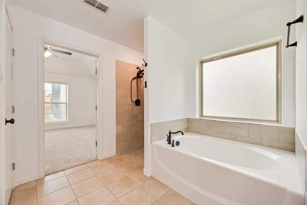 2808 Park Street Ennis, TX 75119