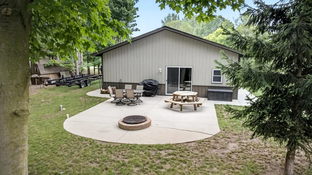2183 White Birch Drive Mears, MI 49436