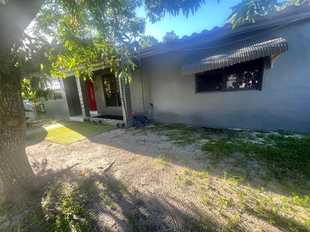 845 NW 144TH STREET Miami, FL 33168