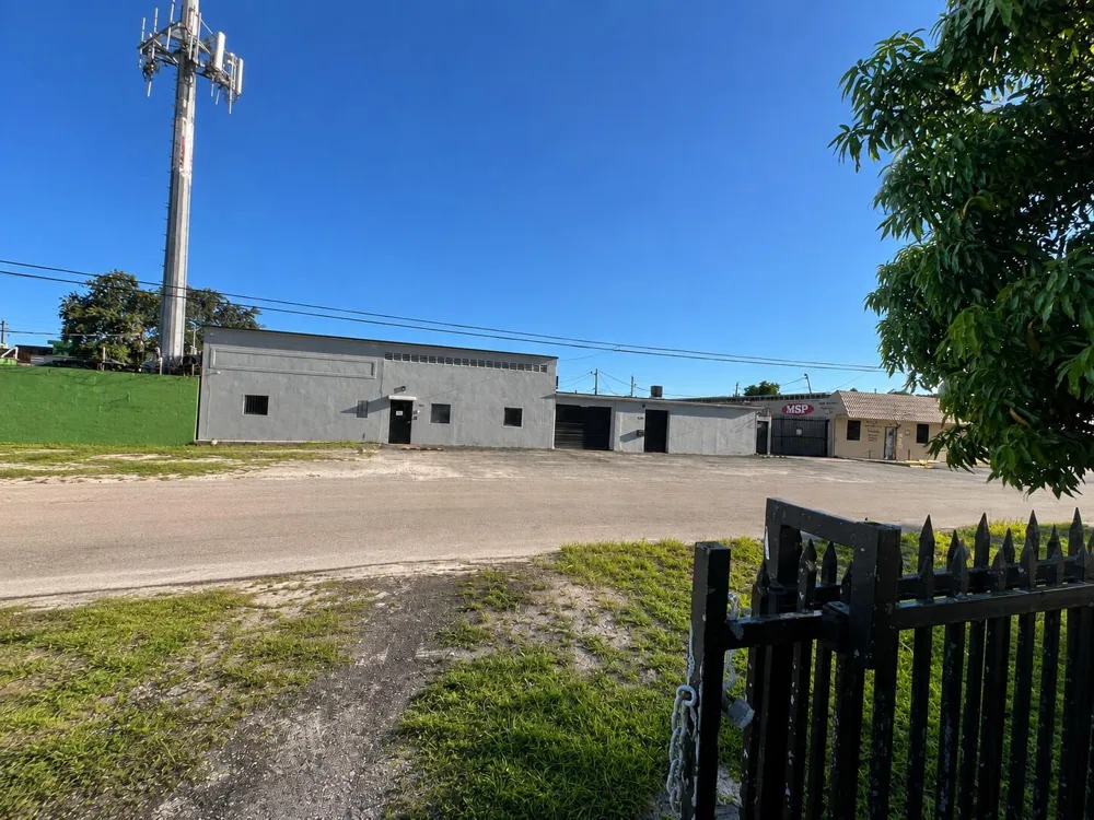 845 NW 144TH STREET Miami, FL 33168