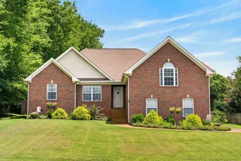 395 Bonita Parkway