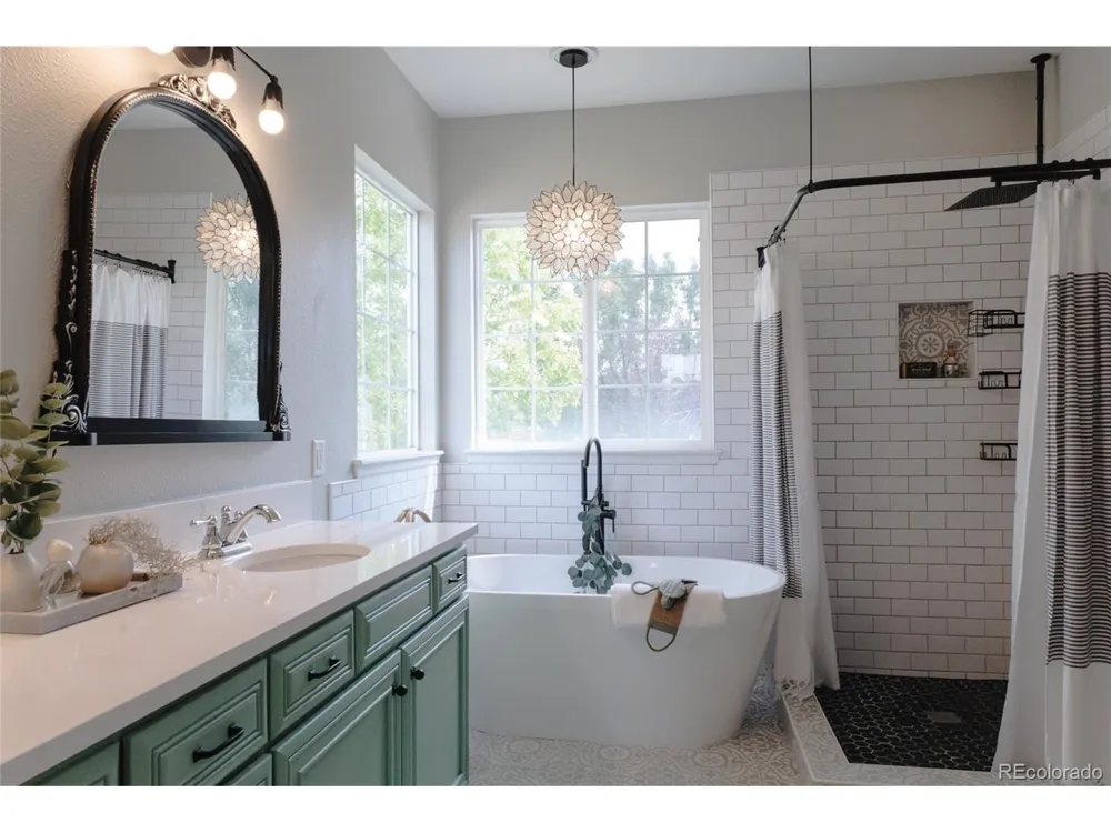 2664 E 137th Place Thornton, CO 80602