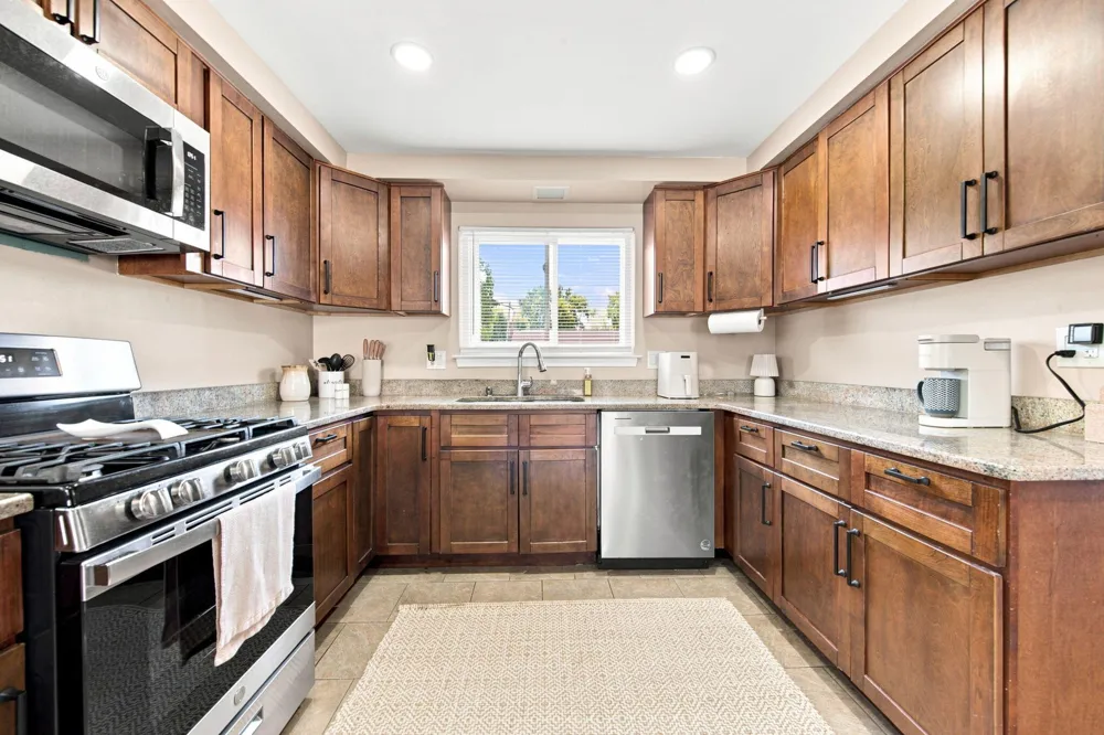 31040 Stephen Avenue Westland, MI 48185