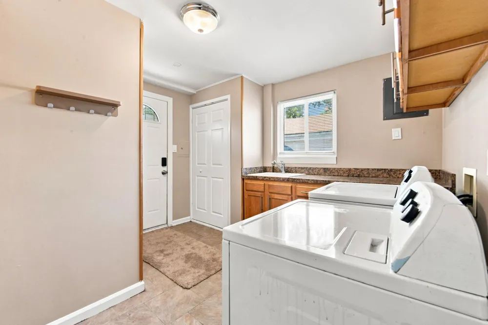 31040 Stephen Avenue Westland, MI 48185